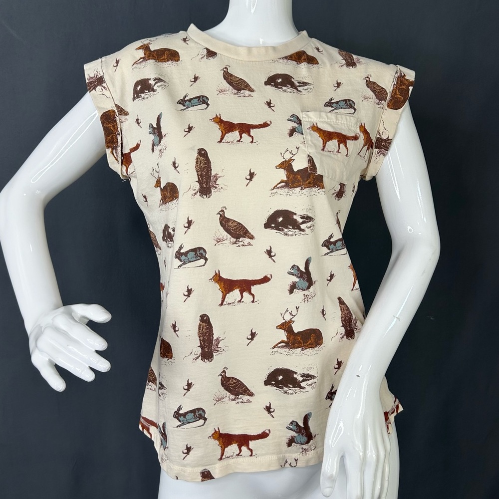 Bellfield Women’s Size 8 XS Cute Forest Animals Camping Nature print t-shirt